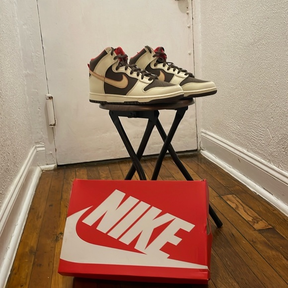Nike Dunk Hi “College Dropouts” New in Box - Picture 1 of 4